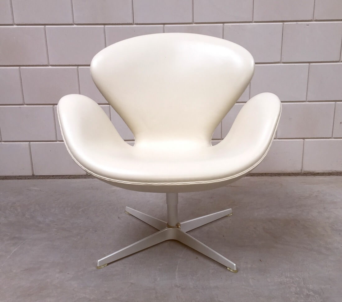 The White Swan A Limited 50th, White Leather Swan Chair